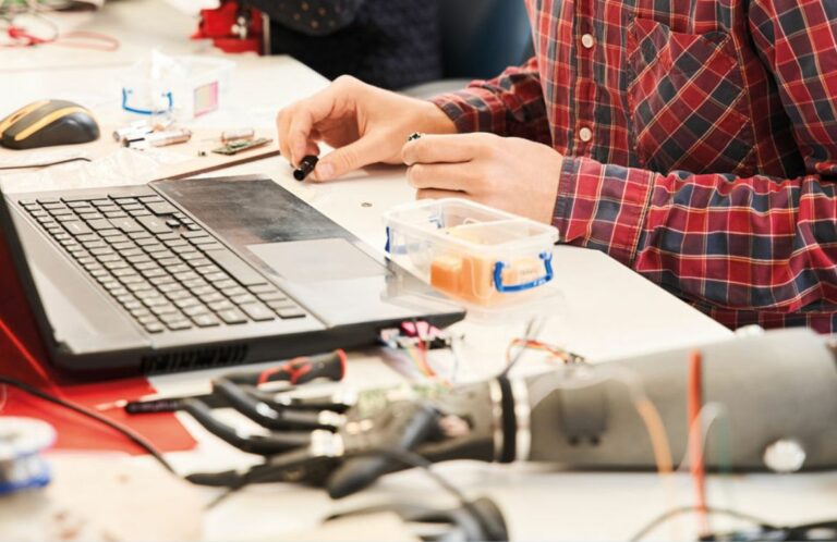 Medical Mechatronics 4.0 (EN)